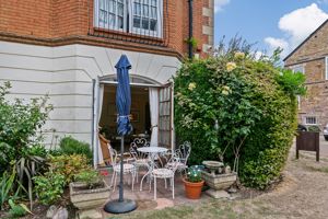 Private Patio- click for photo gallery